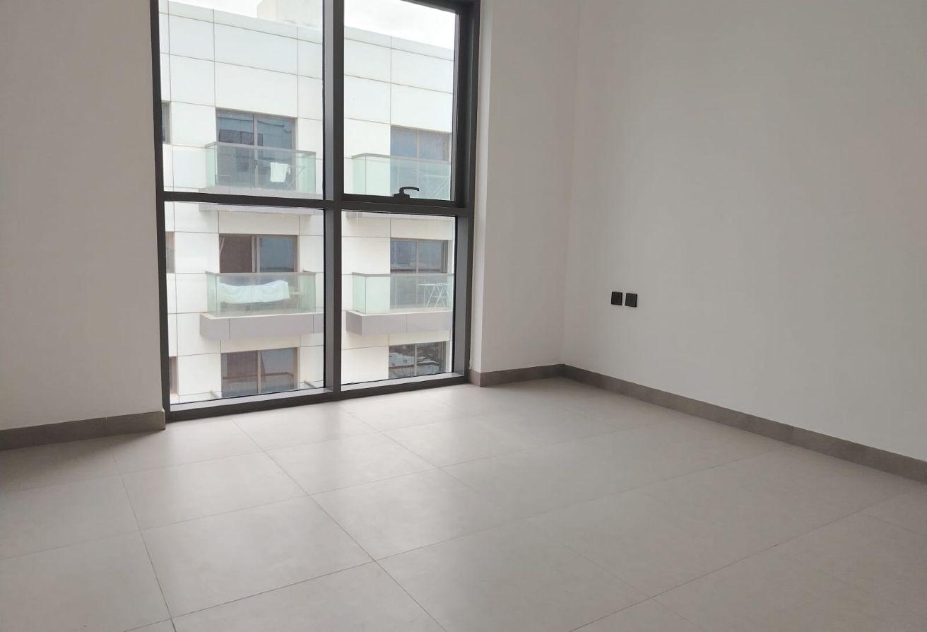 Contemporary 1 Bedroom Apartment for Rent — photo 2