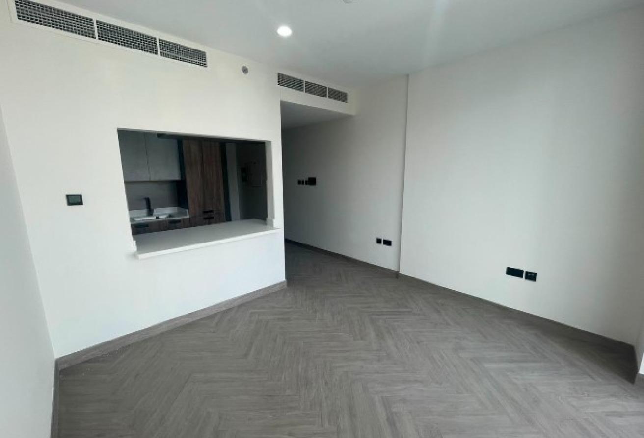 Studio Apartment for Rent in سكن الف نون, قرية جميرا الدائرية, Dubai — photo 2