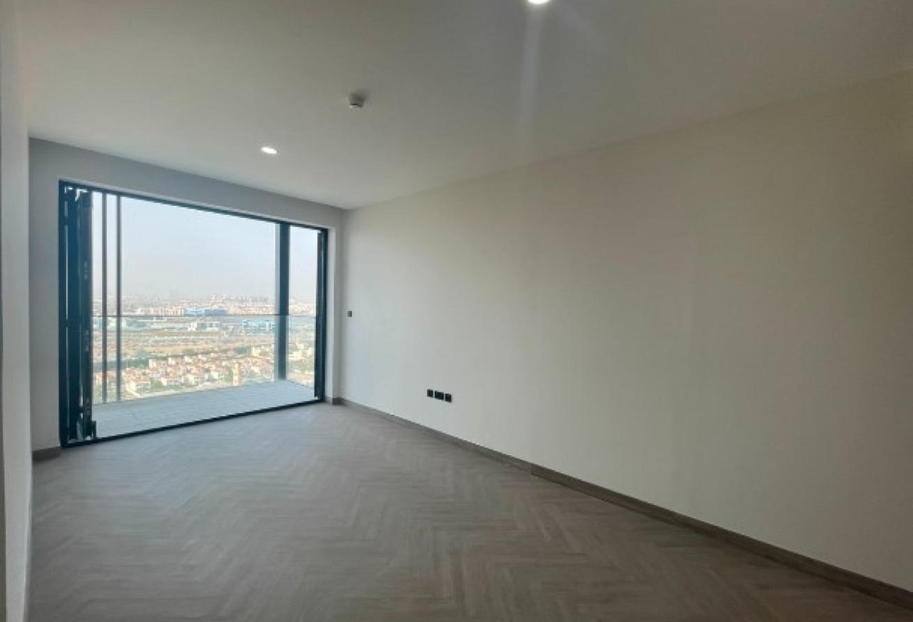 Well-Proportioned 1BR + Maid | Balcony