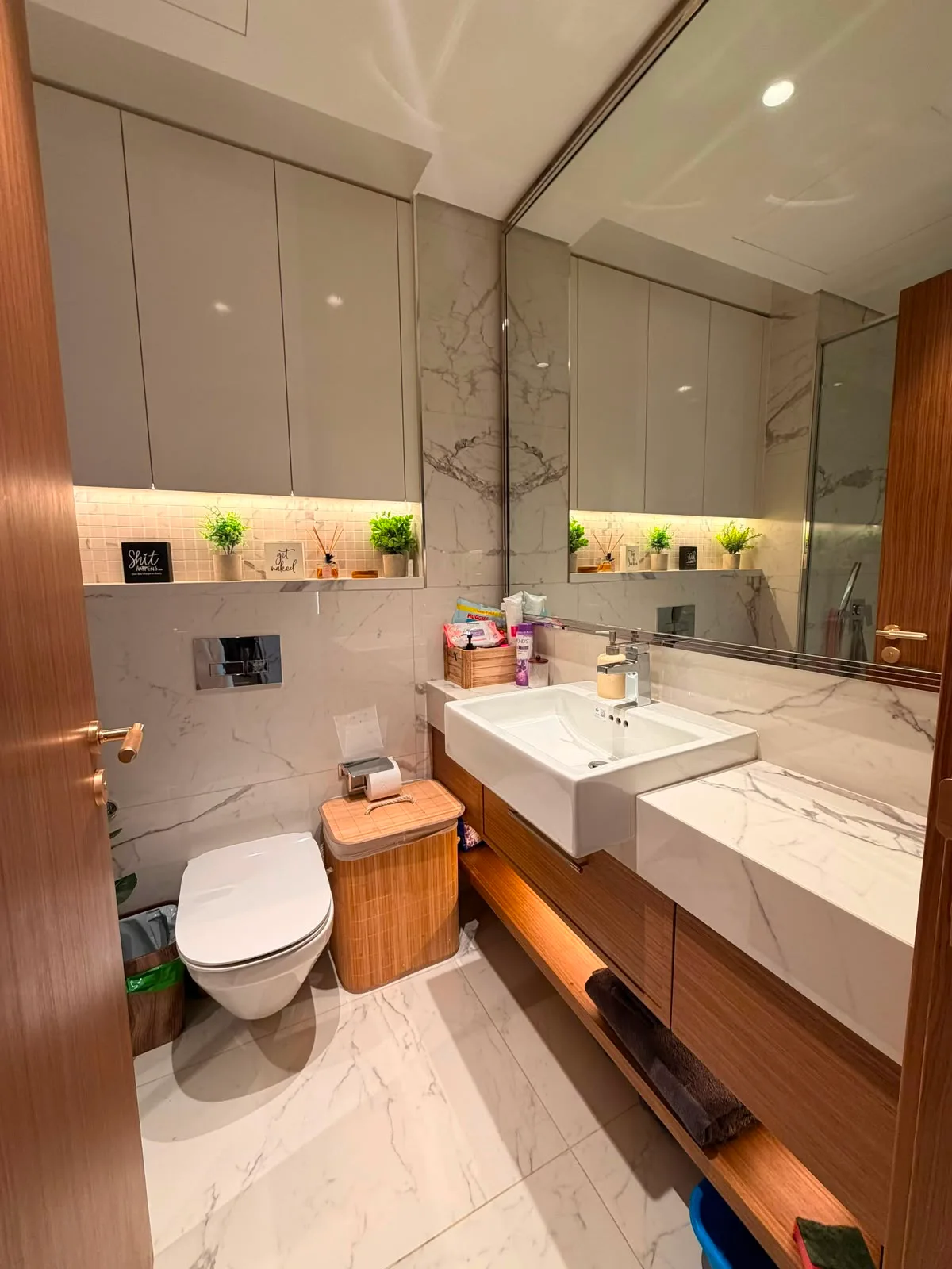 Azizi Riviera Azure – bathroom